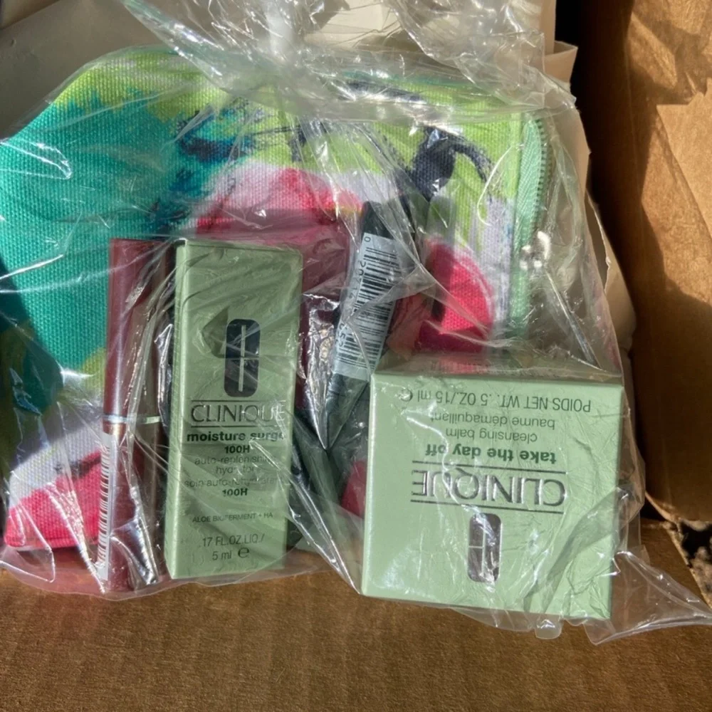 New Clinique Makeup and Skincare Minis Set with Colorful Makeup Bag